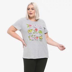 Hot Topic Disney Princess Flower T-shirt NWT Flower and Garden